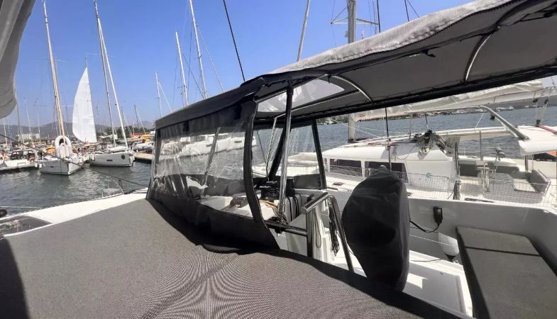 Fountaine Pajot Astrea 42 | Bollinger