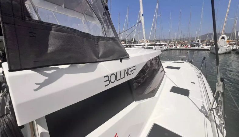 Fountaine Pajot Astrea 42 | Bollinger