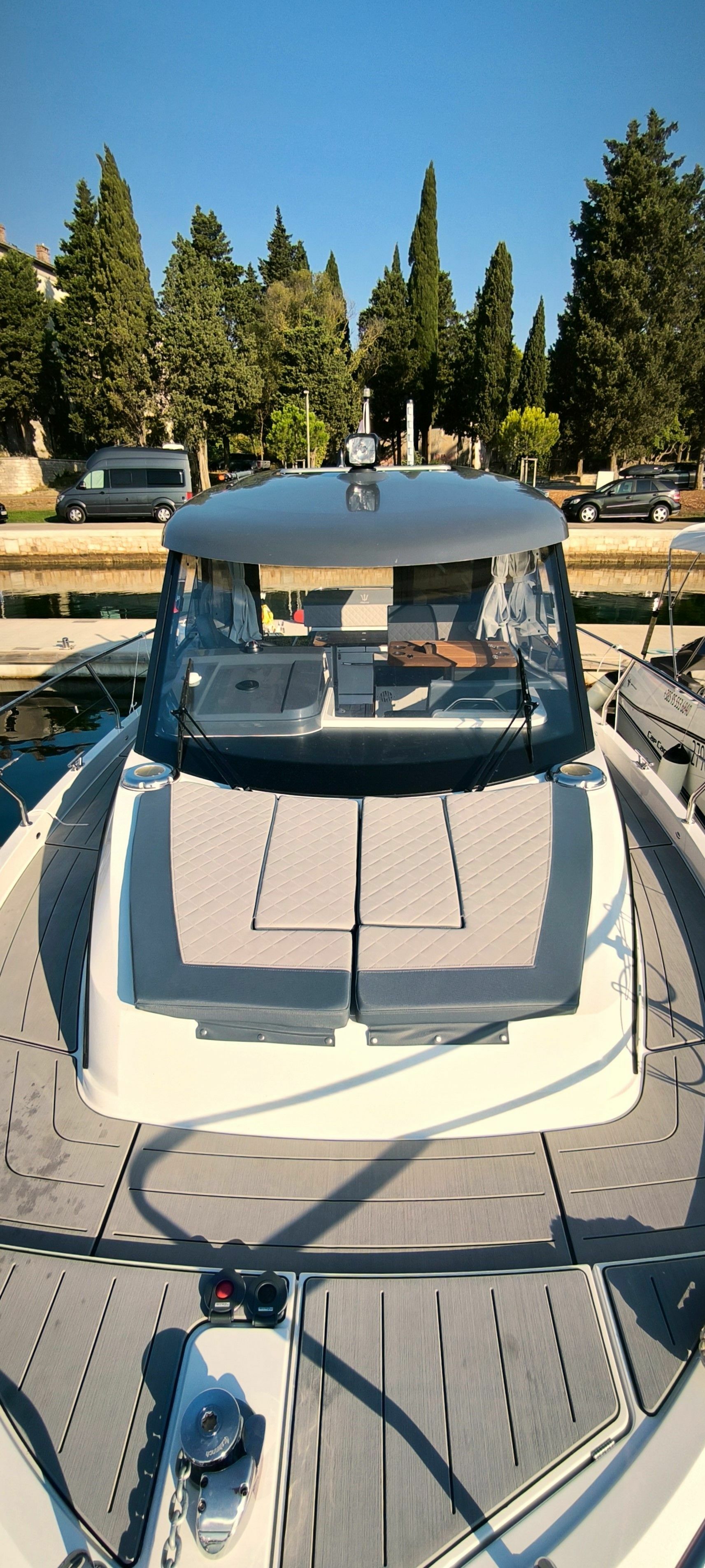 Nautic 880 | Yana