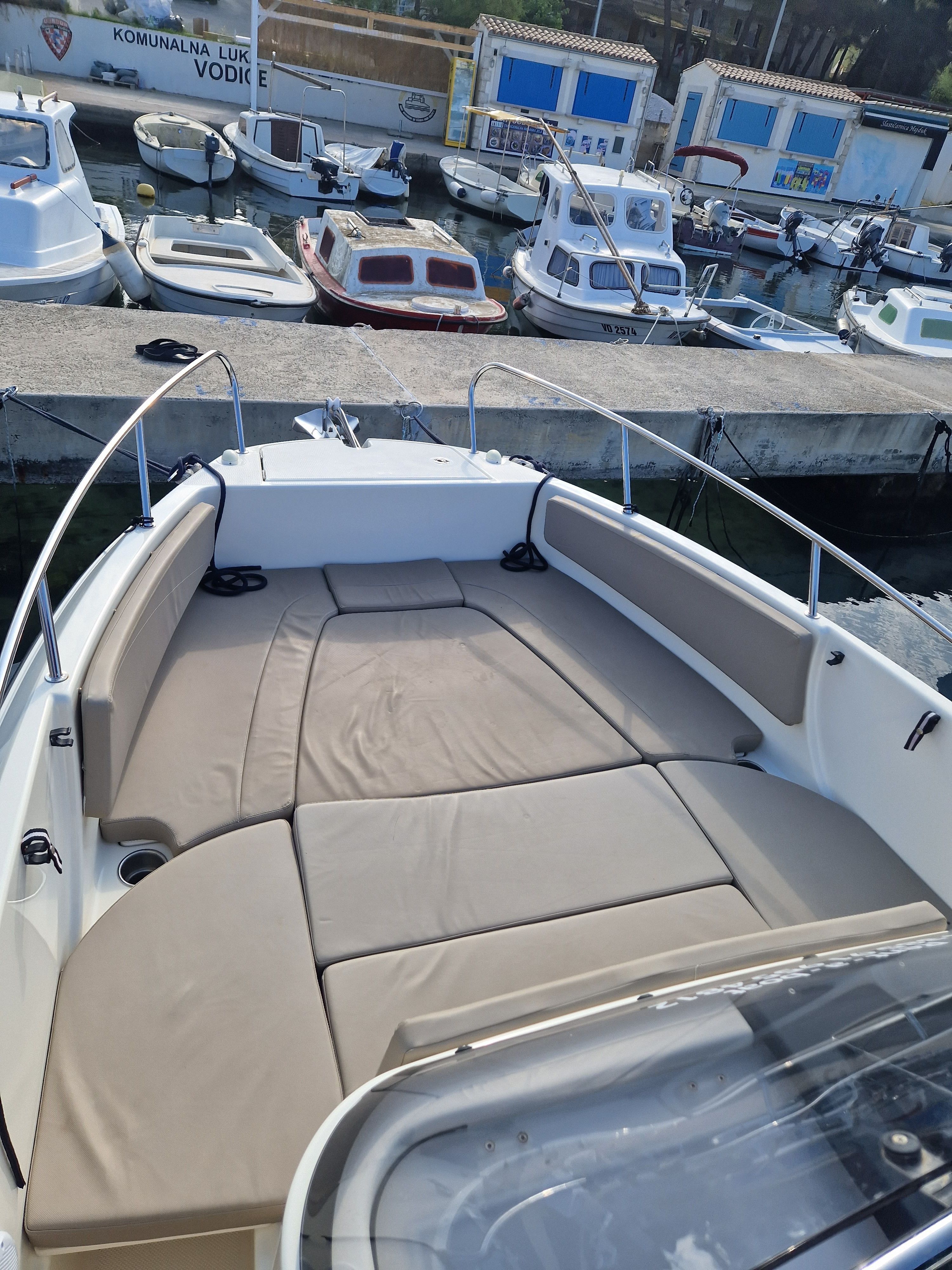 Quicksilver 755 | 17