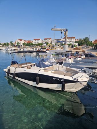 Quicksilver 755 | 17