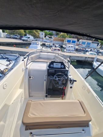 Quicksilver 755 | 17