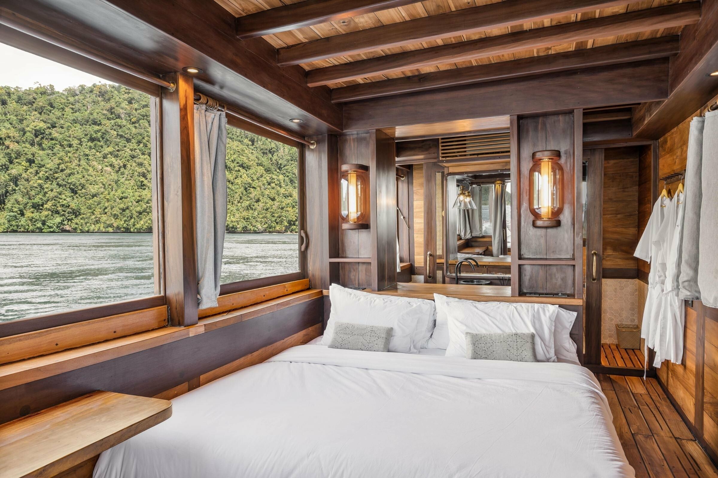 Custom Built Phinisi | Dewata