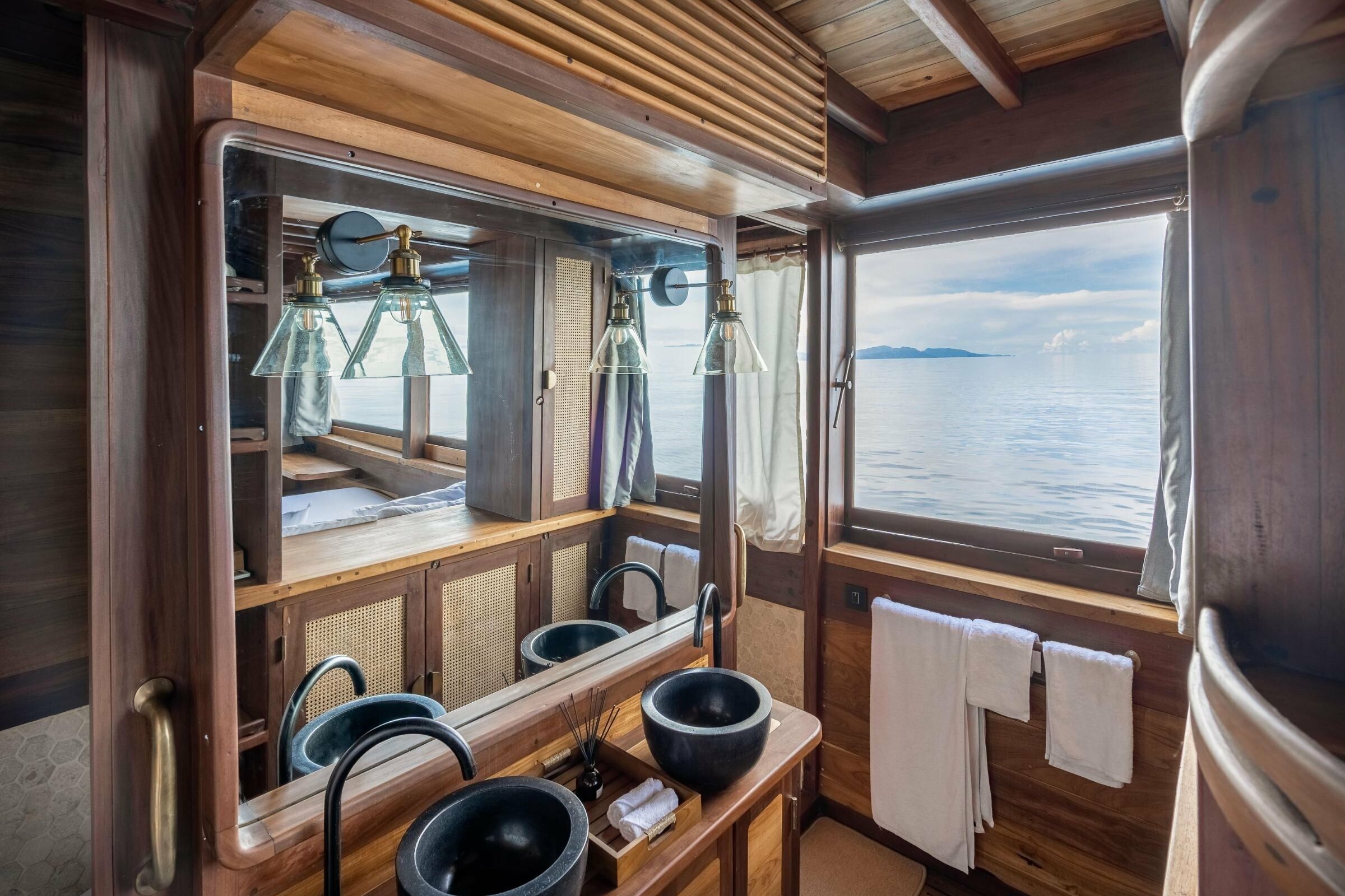 Custom Built Phinisi | Dewata