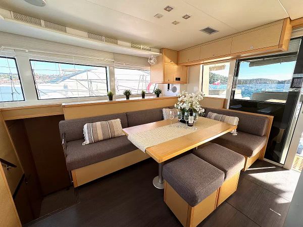 Lagoon 52 F | Manta Ray