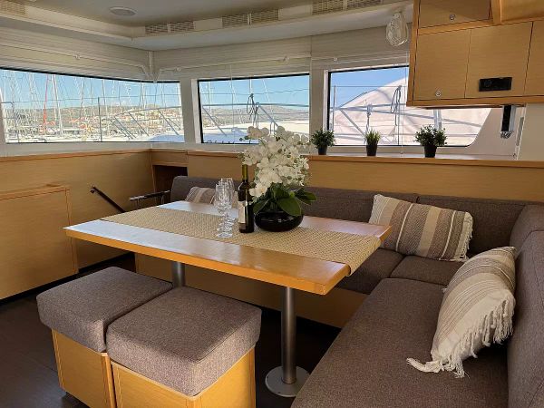 Lagoon 52 F | Manta Ray