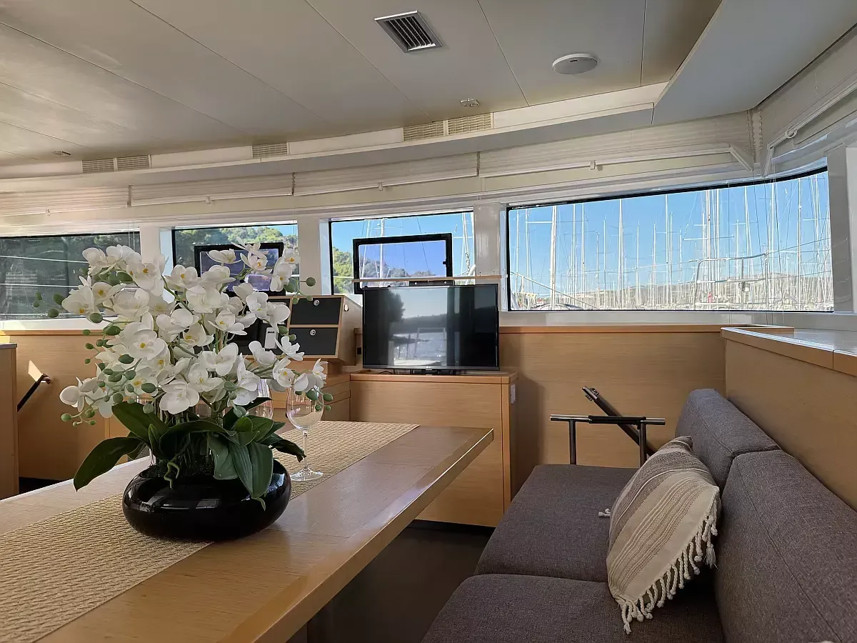 Lagoon 52 F | Manta Ray