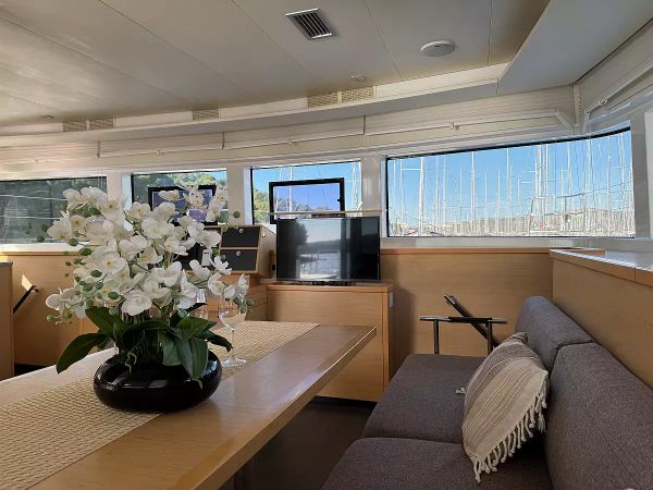 Lagoon 52 F | Manta Ray