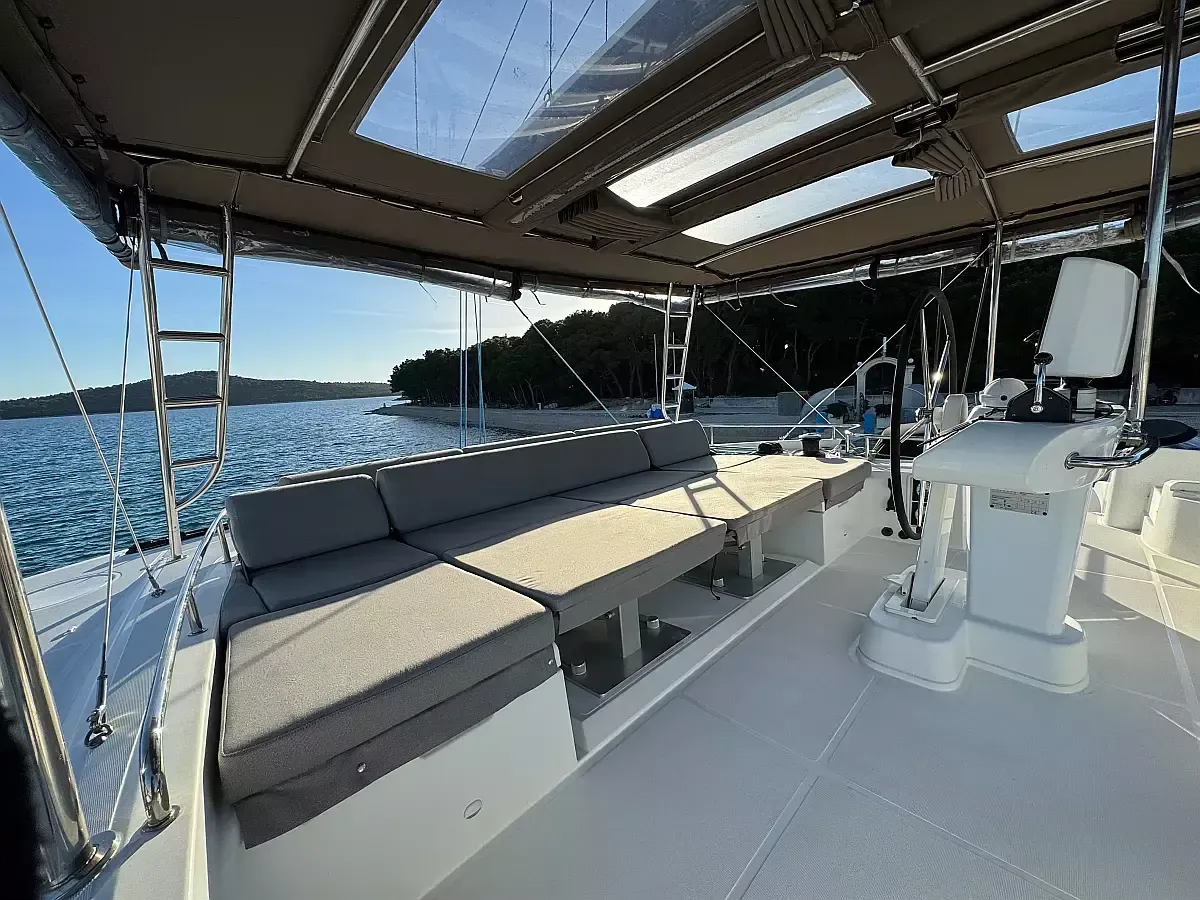 Lagoon 52 F | Manta Ray