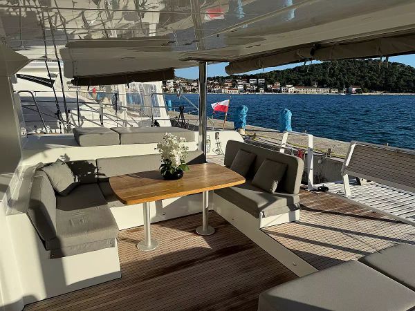 Lagoon 52 F | Manta Ray