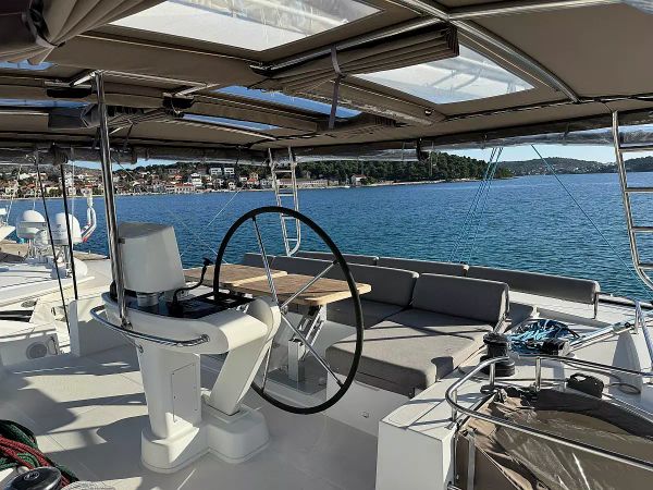 Lagoon 52 F | Manta Ray