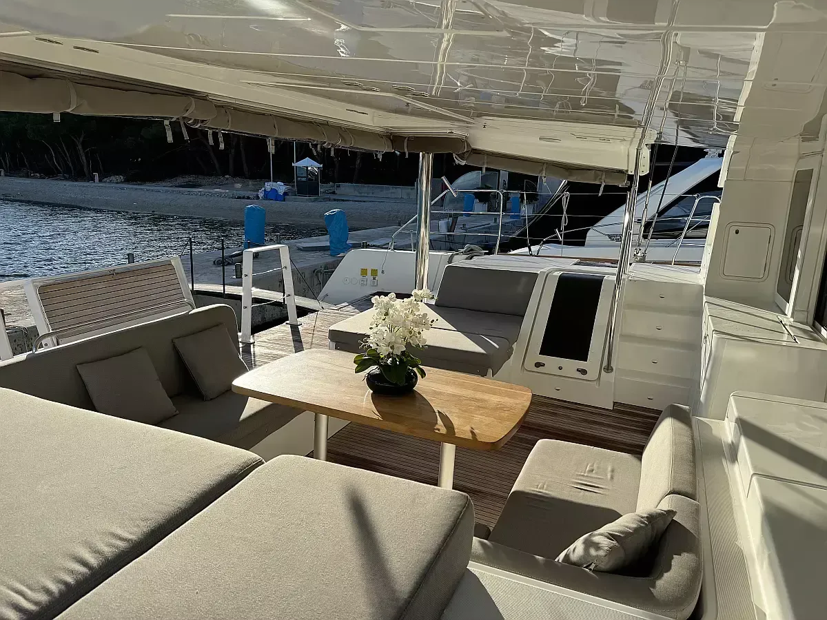 Lagoon 52 F | Manta Ray