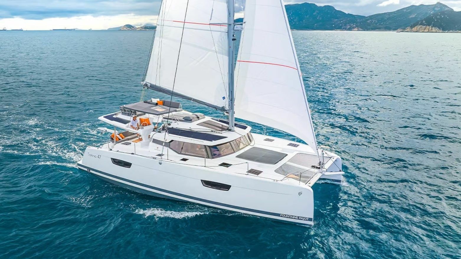 Fountaine Pajot Tanna 47 | Suedama