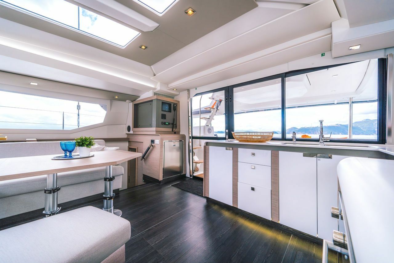 Fountaine Pajot Tanna 47 | Suedama