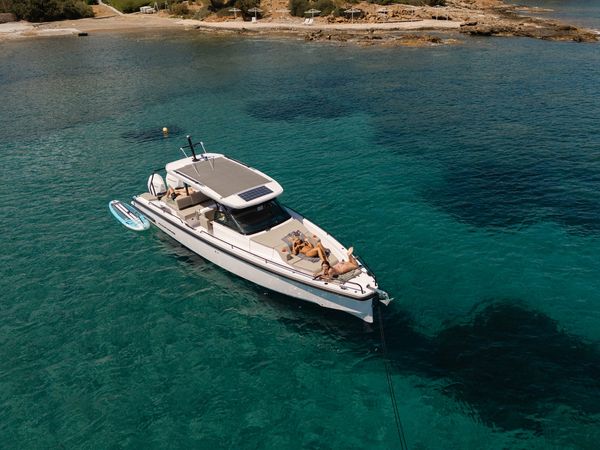 Axopar 37 Sun Top | Dione