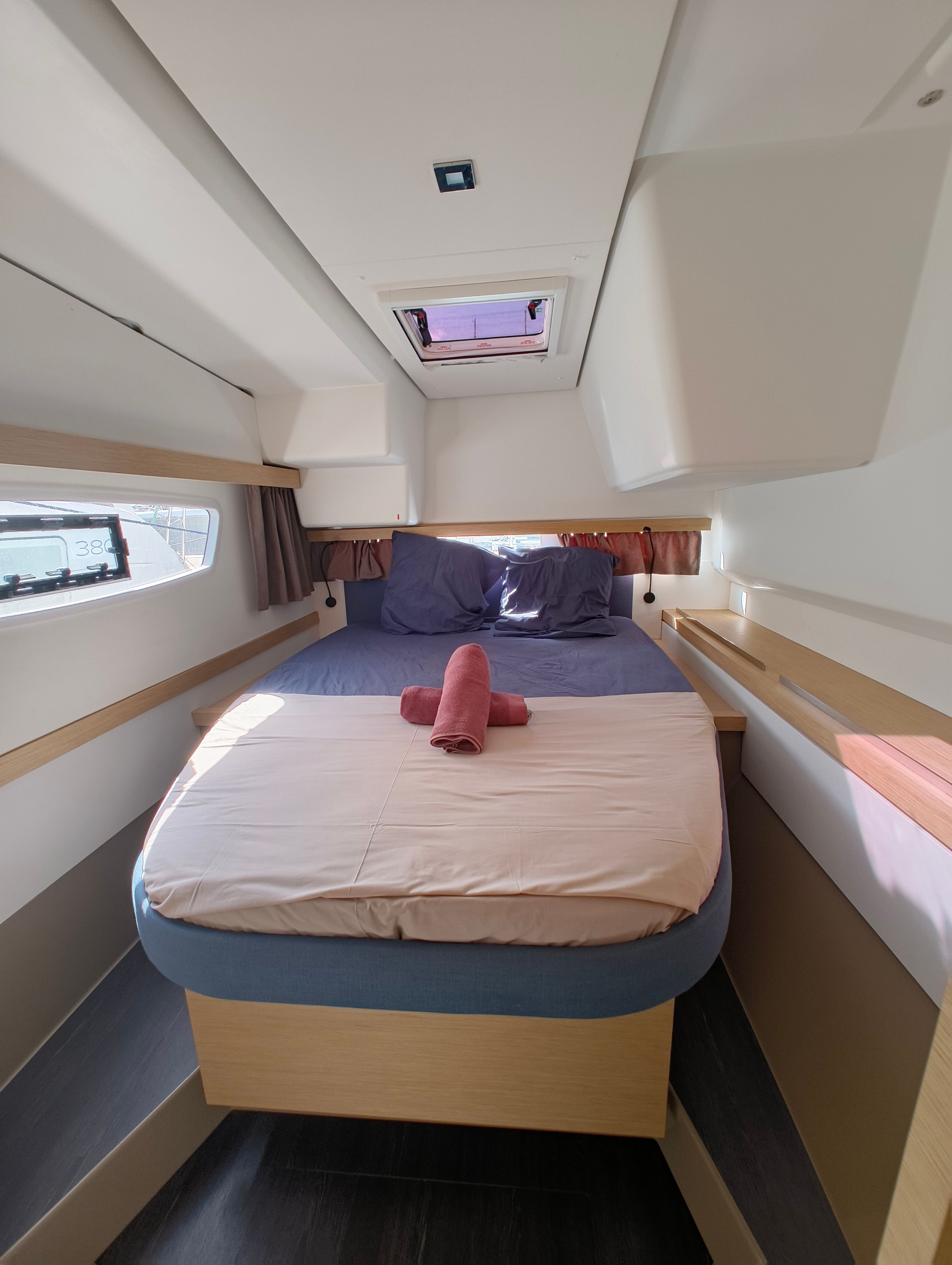 Fountaine Pajot Isla 40 | Mustique