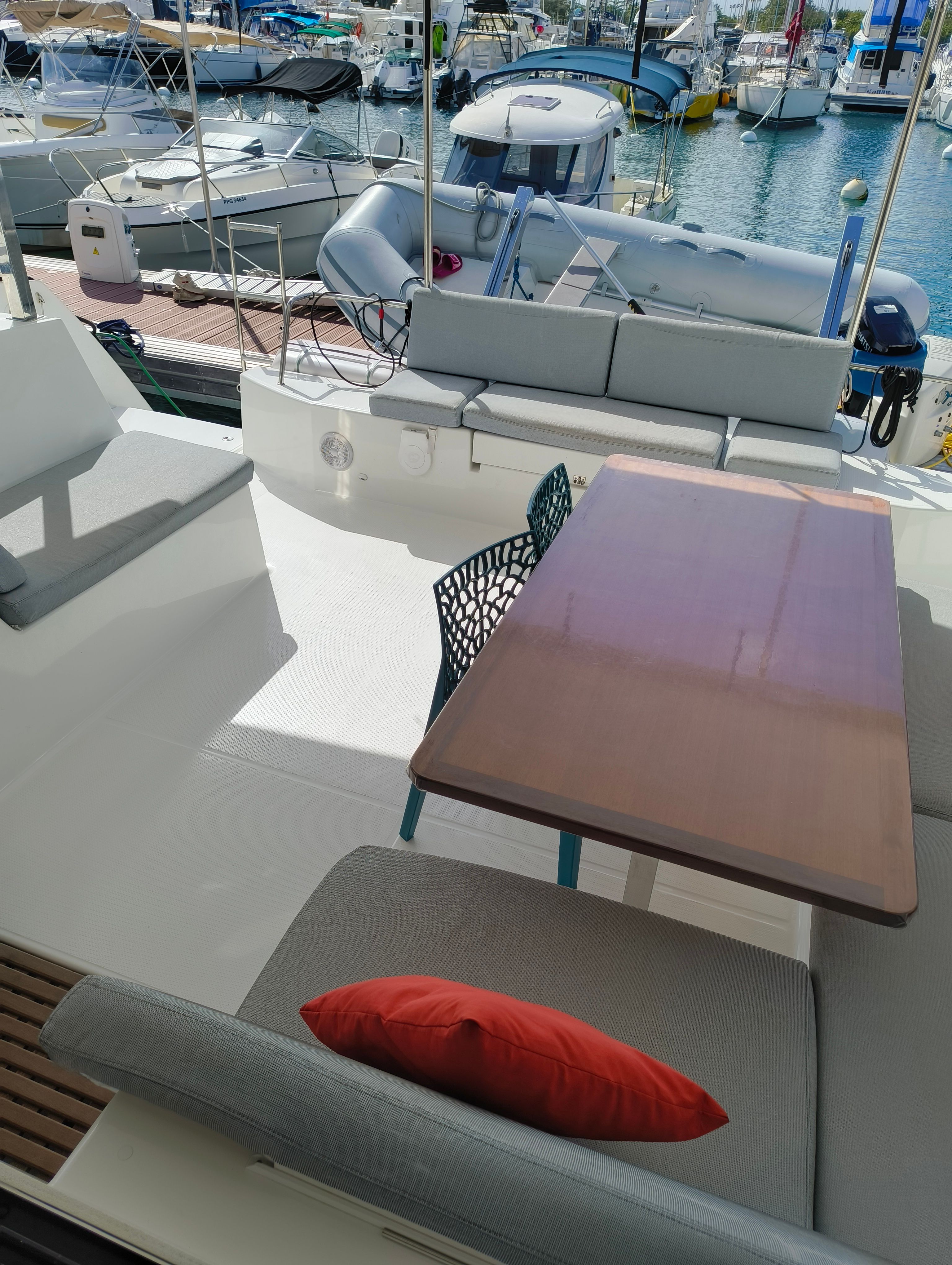 Fountaine Pajot Isla 40 | Mustique