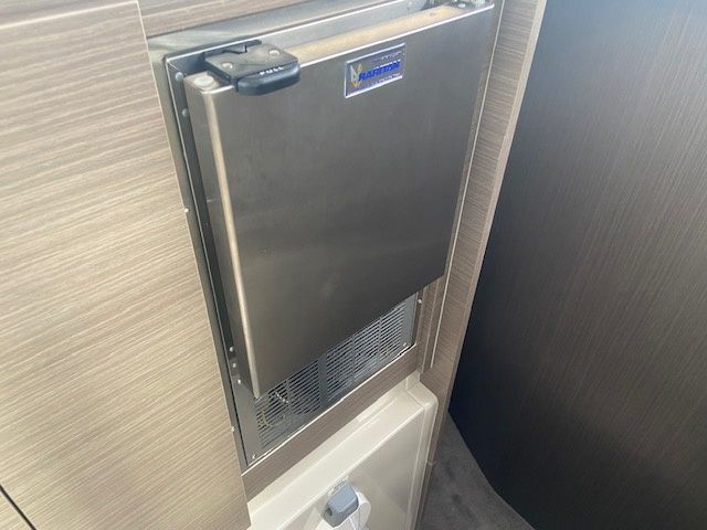 Leopard 50 | Ms. Chief