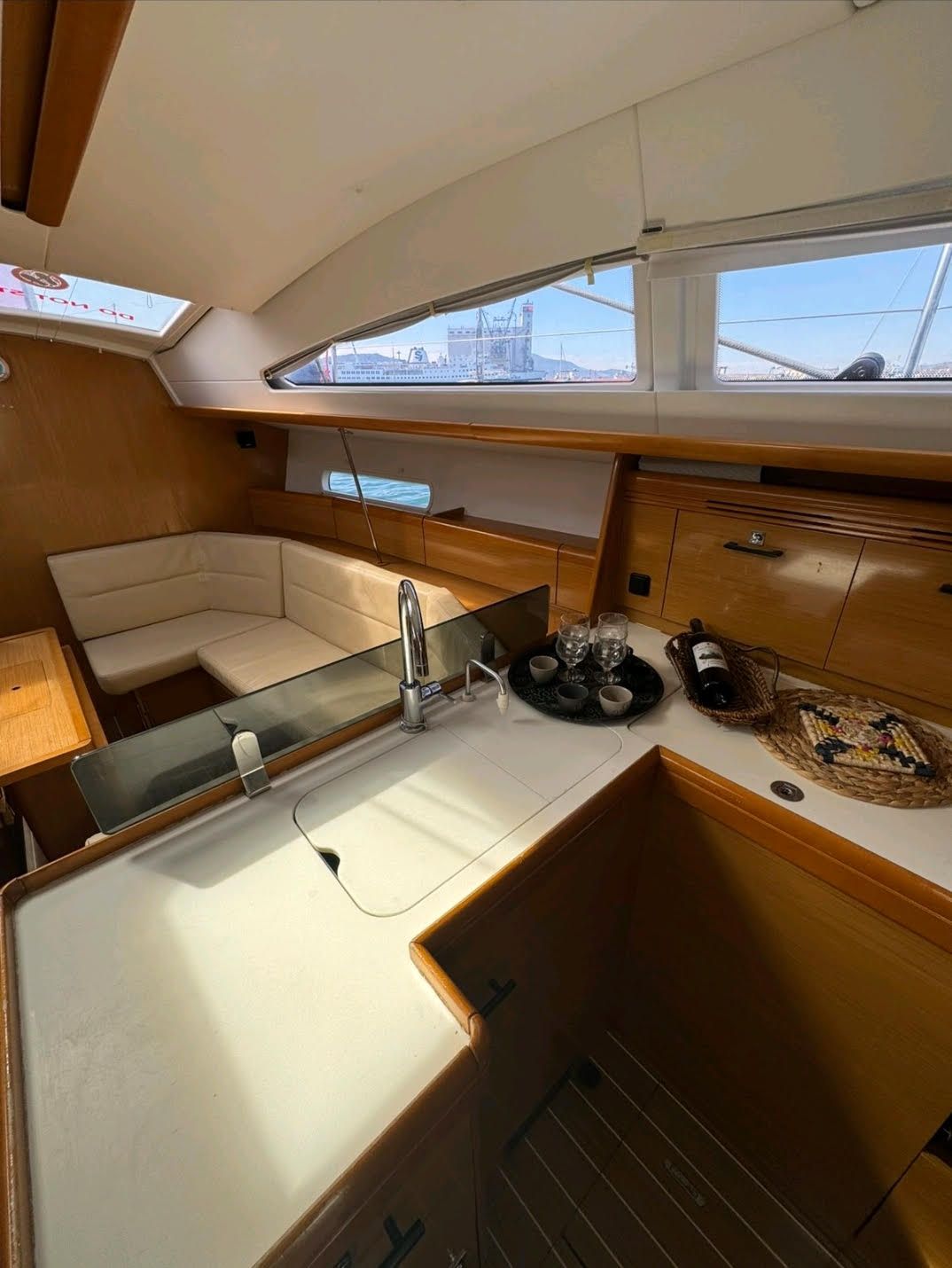 Jeanneau Sun Odyssey 42 DS | Freya