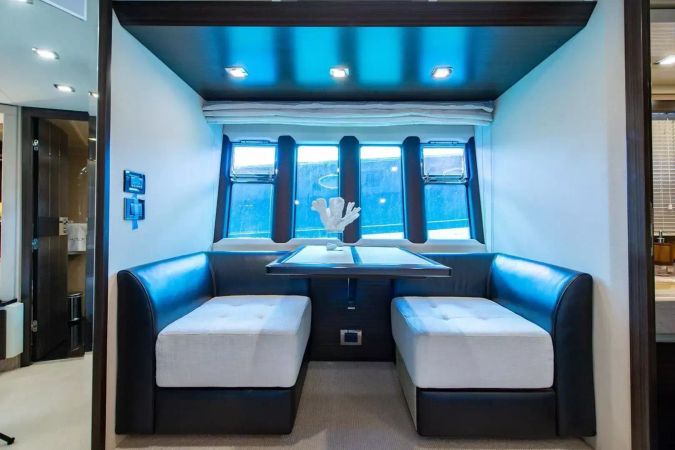 Azimut 70 | Cardinale