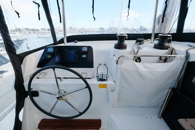 Lagoon 42 | White Chadal