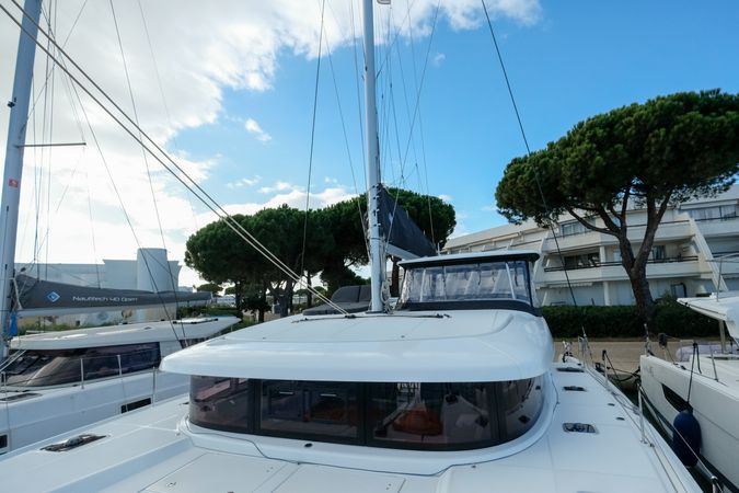 Lagoon 42 | White Chadal