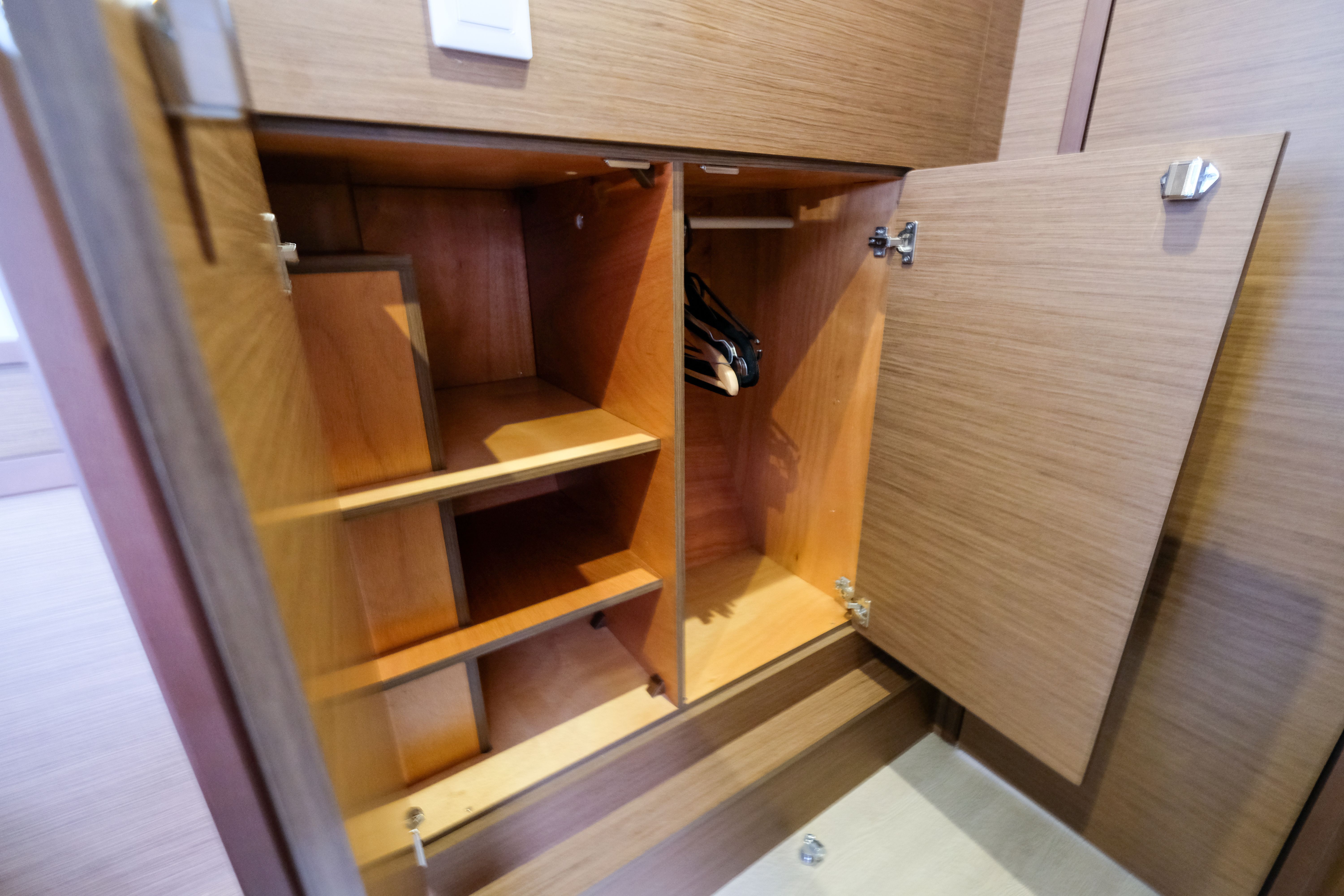 Lagoon 42 | White Chadal