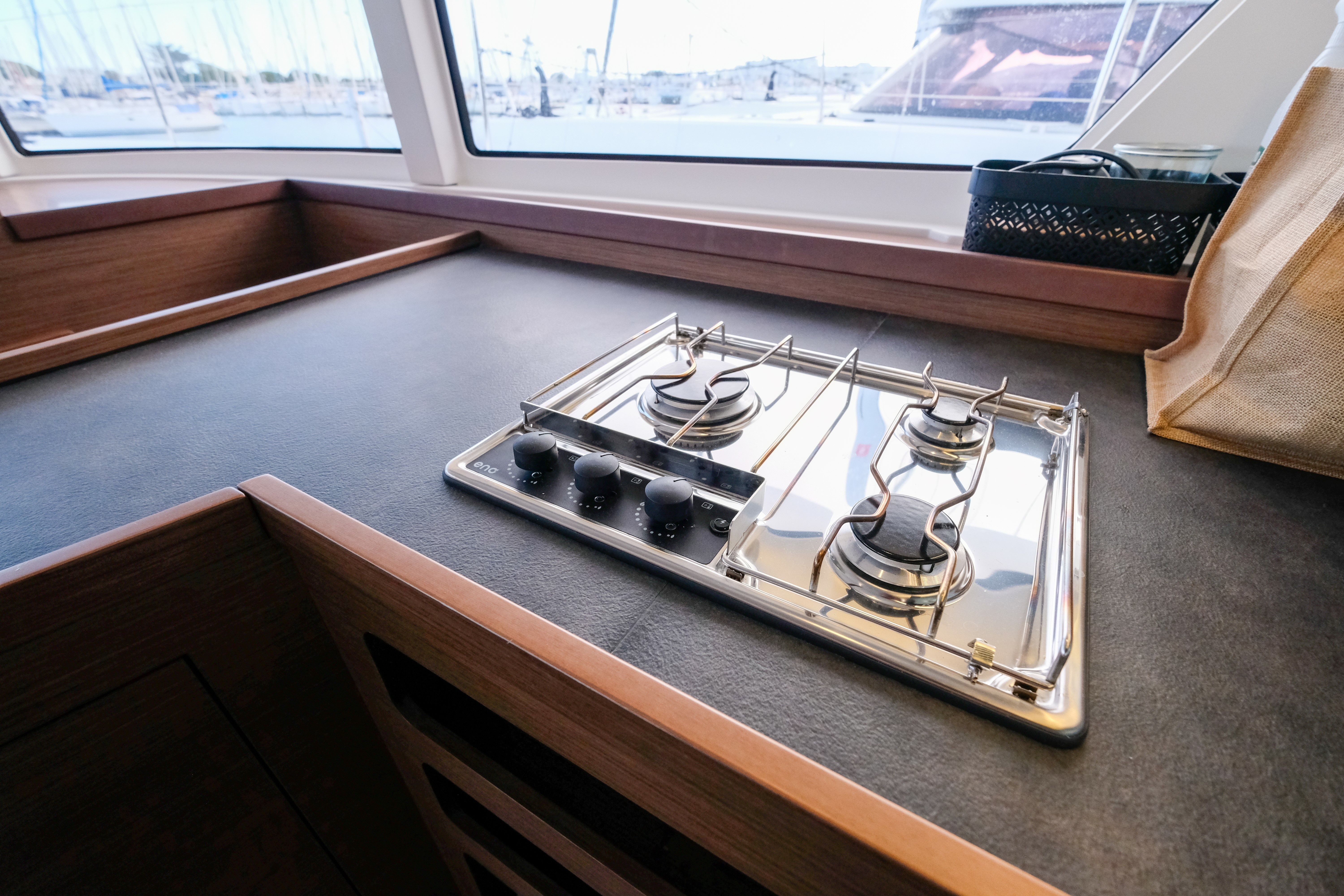 Lagoon 42 | White Chadal