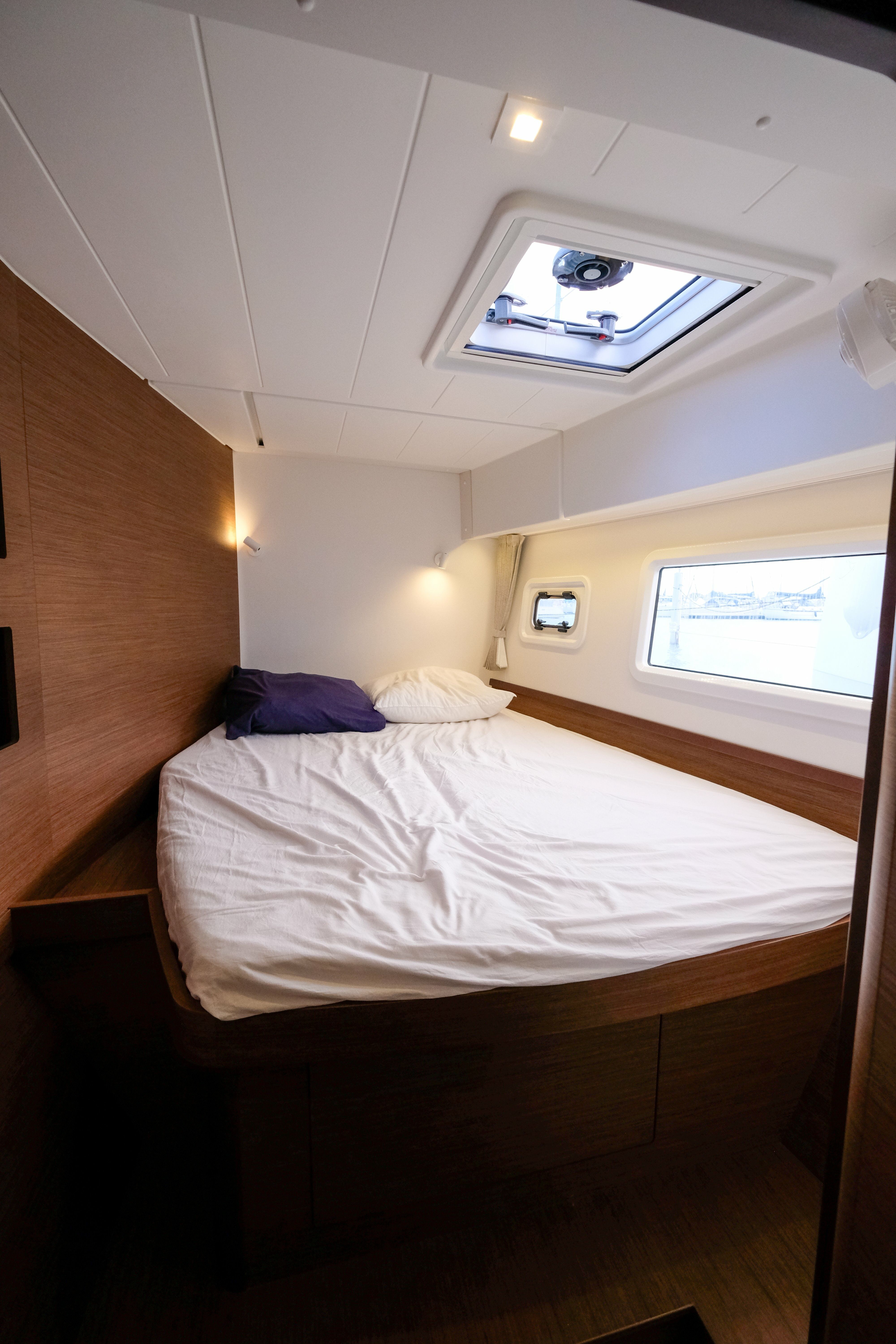 Lagoon 42 | White Chadal