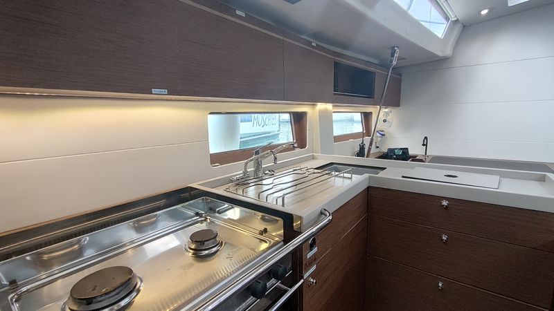 Beneteau Oceanis 51.1 | Lambrusco