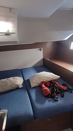 Beneteau Oceanis 51.1 | Lambrusco