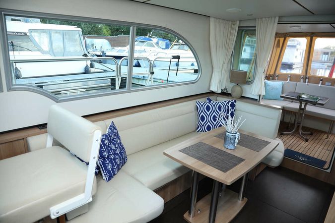 Linssen 35.0 Sedan | Charlotte