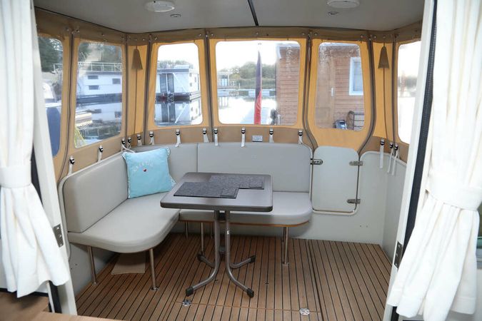 Linssen 35.0 Sedan | Charlotte