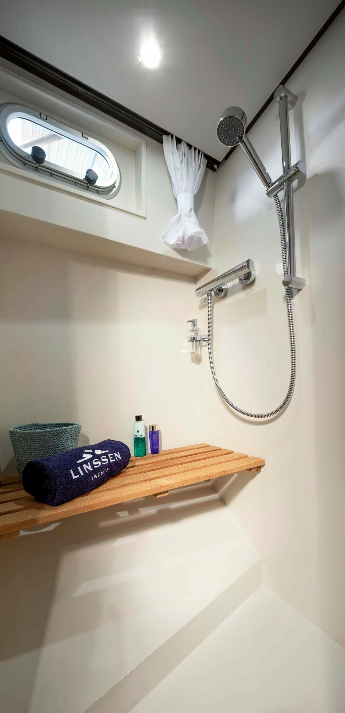 Linssen GS 35.0 AC | Ani