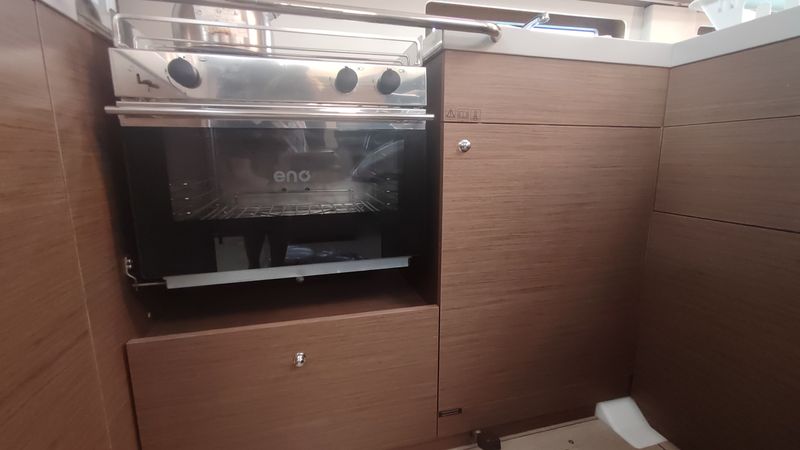 Beneteau Oceanis 51.1 | Le Streghe