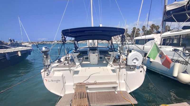 Beneteau Oceanis 51.1 | Le Streghe