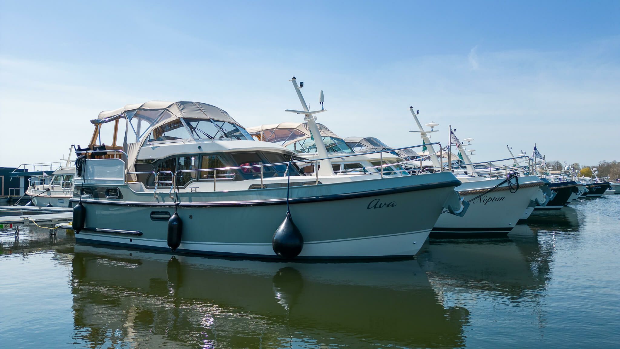 Linssen SL 30 AC | Ava