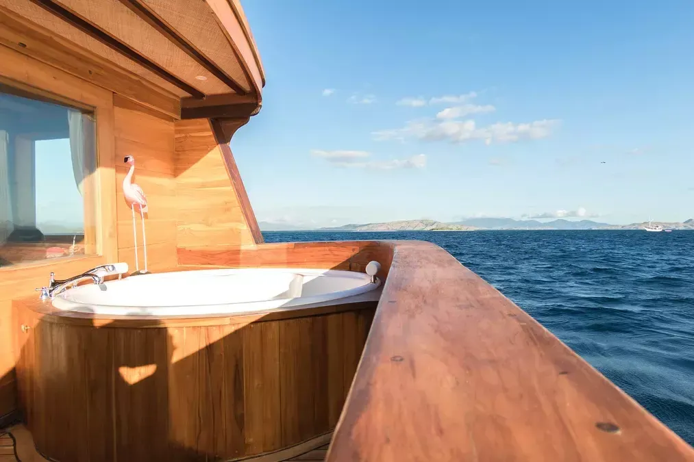 Custom Built 85 | Magia 2