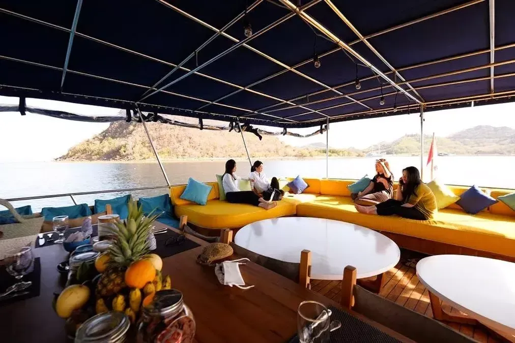 Custom Built 85 | Magia 2