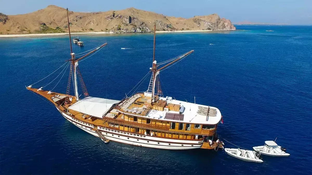 Custom Built Phinisi | Prana