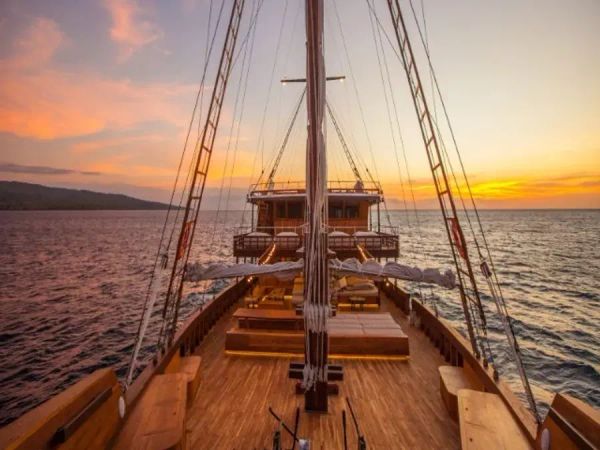 Custom Built Phinisi | Prana