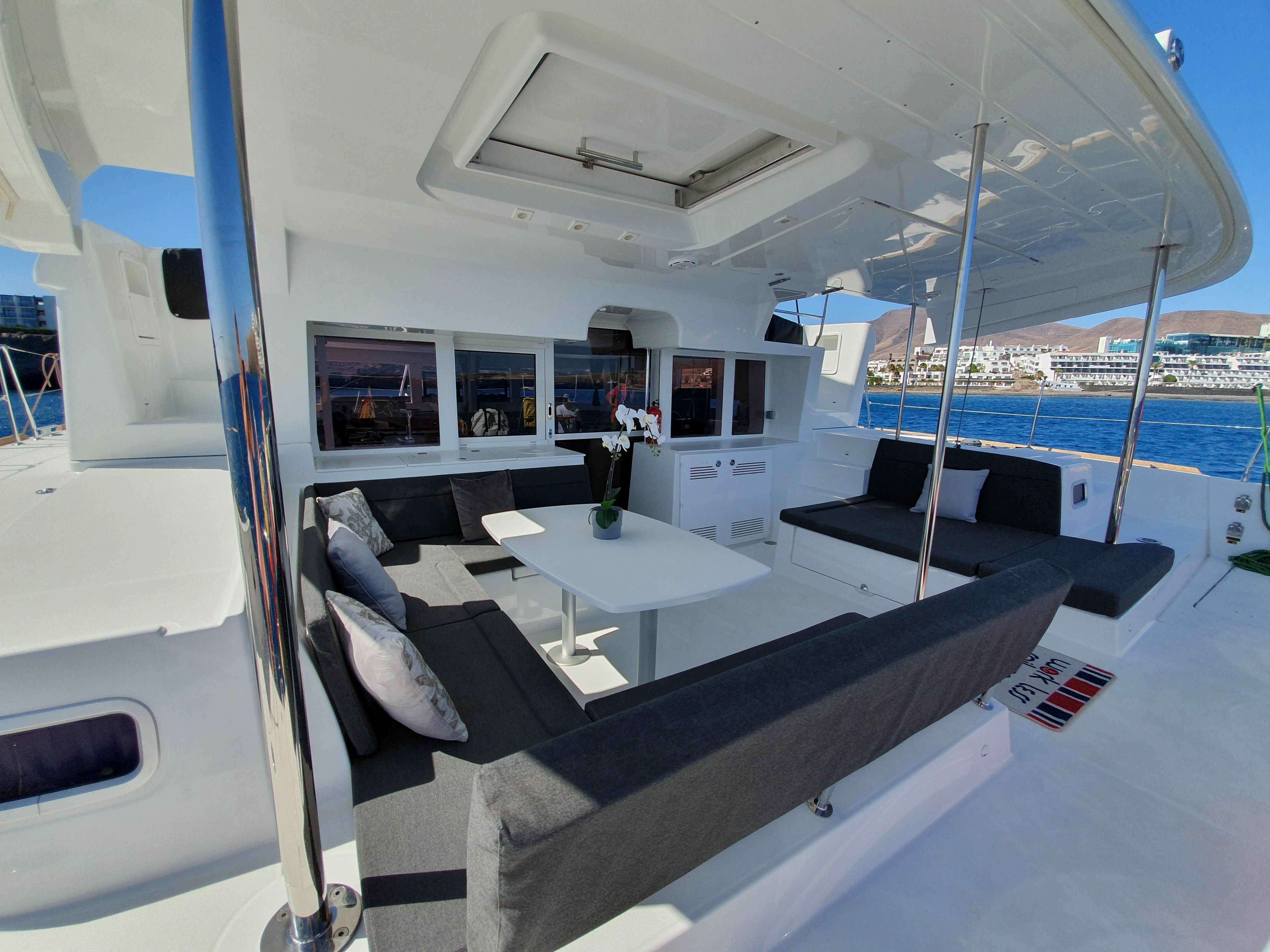 Lagoon 450 F | Papagayo Beach