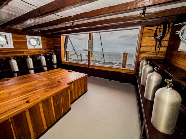 Custom Built Phinisi | Akomo Isseki