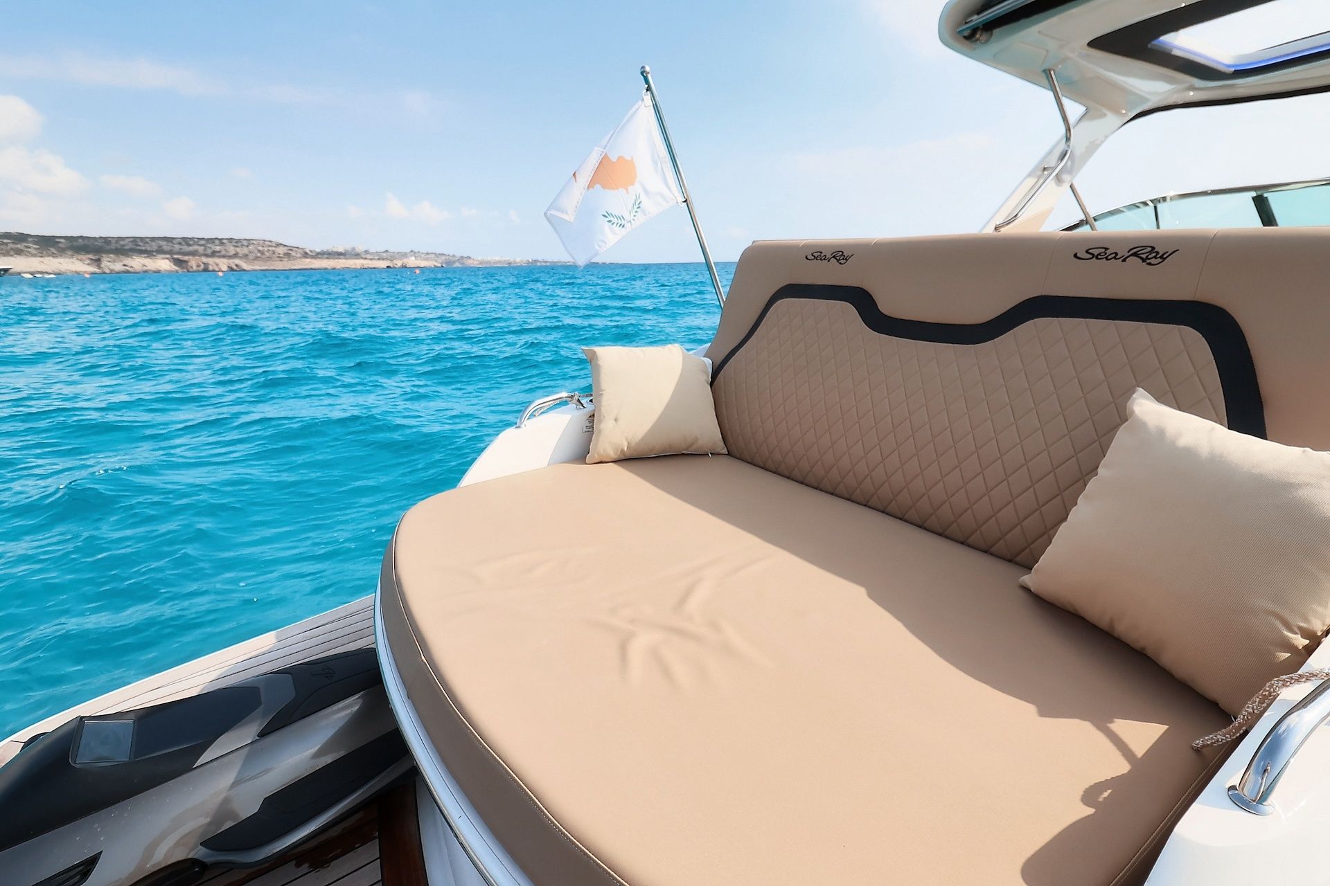 Sea Ray 350 Sundancer | No Limit