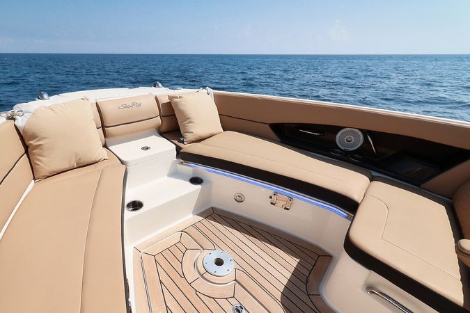 Sea Ray 350 Sundancer | No Limit