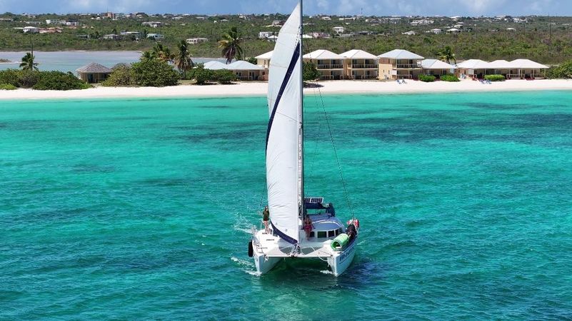 Lagoon 38 | Wind and Kite