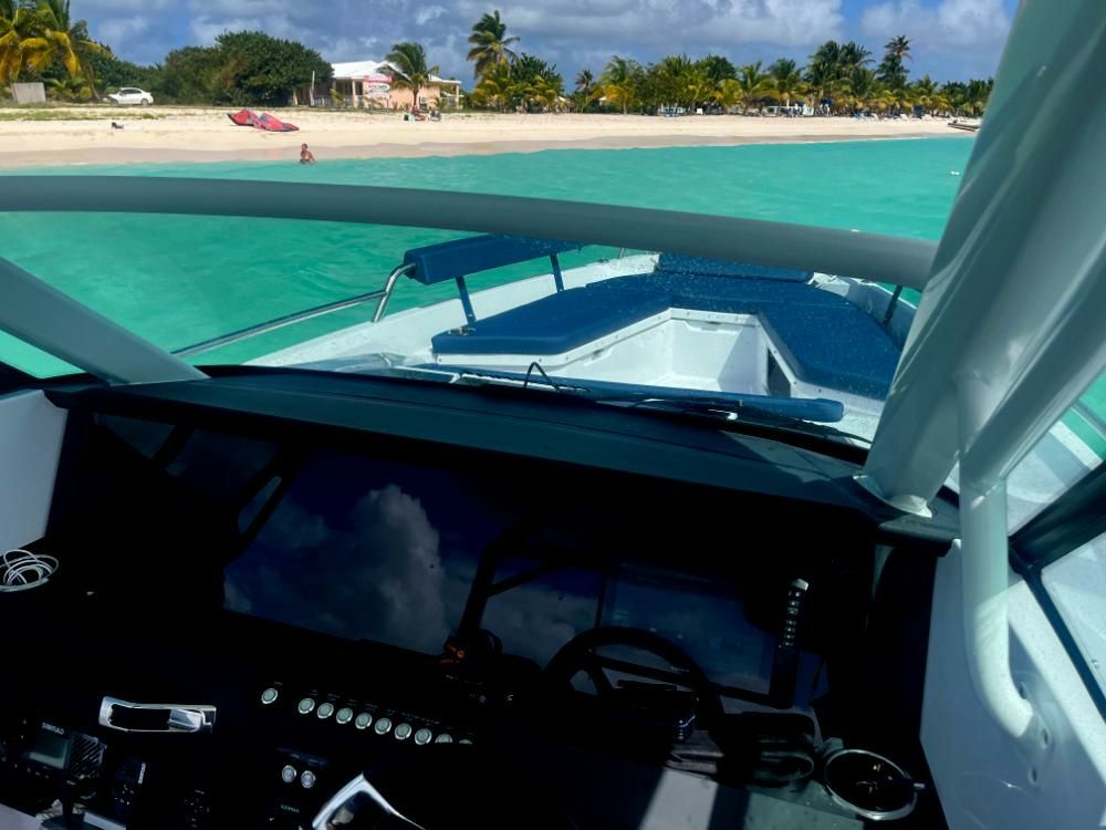 Axopar 29 Suntop | Sunwind