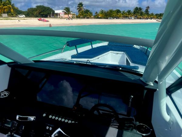 Axopar 29 Suntop | Sunwind