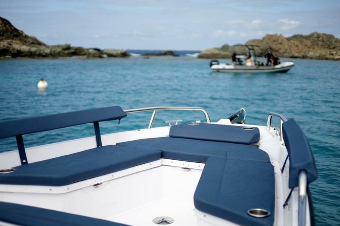 Axopar 29 Suntop | Sunwind