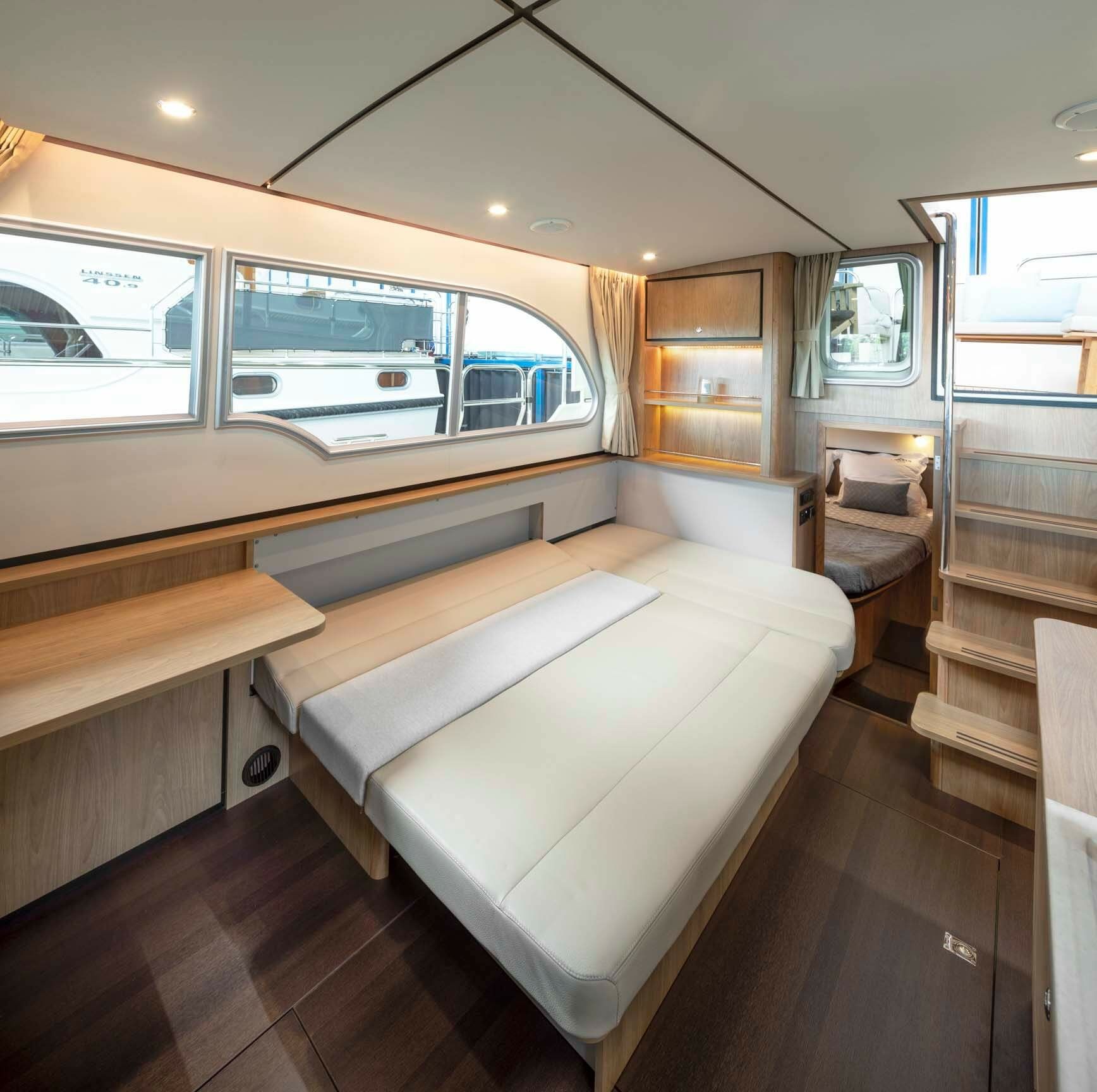 Linssen SL 35 AC | Lola